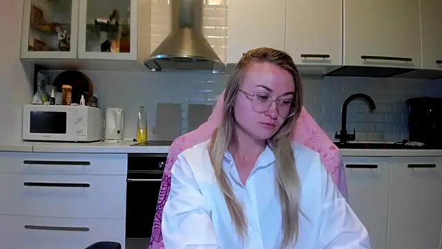 your Goddess Eva online show from 10.04.25