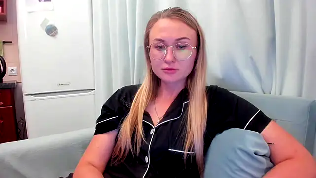 your Goddess Eva online show from 10.08.25