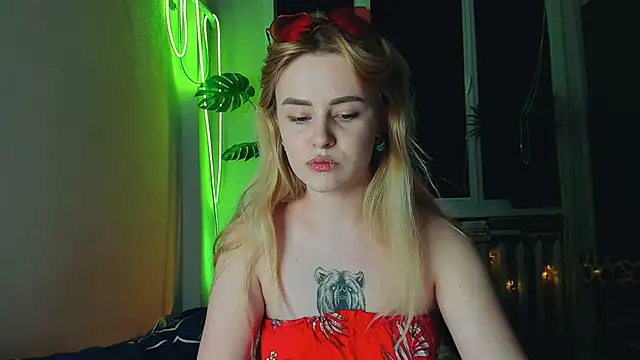 Alexa Pirs online show from 03.03.25