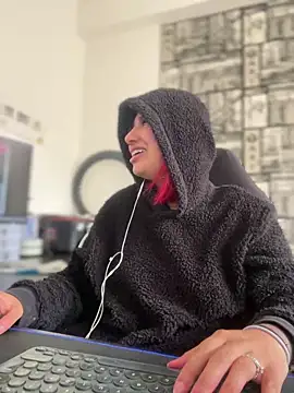 Scarlett-LS online show from 03.07.25