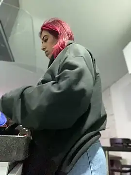 Scarlett-LS online show from 03.21.25