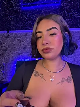 Snapshot of Scarlett-LS chatting on 05.30.26 Scarlett-LS online show from 05.30.26