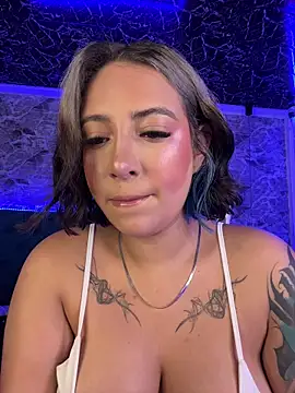 Snapshot of Scarlett-LS chatting on 06.16.26 Scarlett-LS online show from 06.16.26