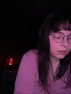 Snapshot of Solo_yoss chatting on 11.22.25 Solo yoss online show from 11.22.25