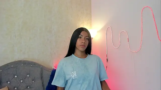 AntoniSantoss online show from 10.17.25