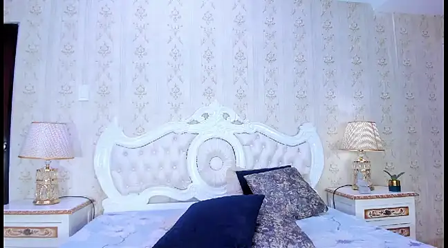 TianahGlow online show from 03.10.25