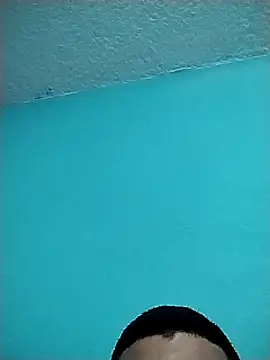 Snapshot of Luiyi1997 chatting on 02.23.25 Luiyi1997 online show from 02.23.25