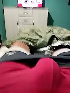 Snapshot of Luiyi1997 chatting on 03.10.25 Luiyi1997 online show from 03.10.25