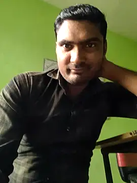 Snapshot of ccuteboyyyy chatting on 11.22.25 ccuteboyyyy online show from 11.22.25