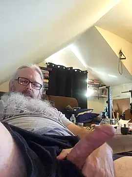 Snapshot of HardSteele97 chatting on 11.16.25 HardSteele97 online show from 11.16.25