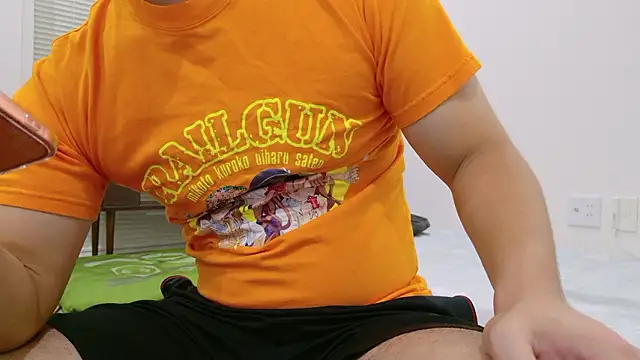 Snapshot of YARASERO-kun chatting on 10.08.25 YARASERO-kun online show from 10.08.25