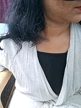 Snapshot of Jassi_Does chatting on 02.19.25 Jassi Does online show from 02.19.25