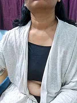 Snapshot of Jassi_Does chatting on 02.27.25 Jassi Does online show from 02.27.25