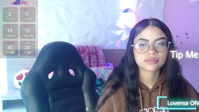 Snapshot of Sussan_love01 chatting on 02.24.25 Sussan love01 online show from 02.24.25