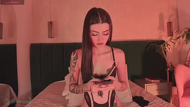 Giselle royy online show from 06.25.26