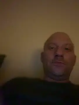 Snapshot of Krzysiekg123 chatting on 02.21.25 Krzysiekg123 online show from 02.21.25