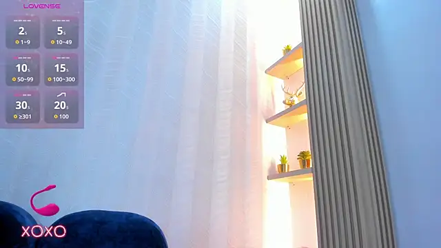 Naomii Viper online show from 06.25.26