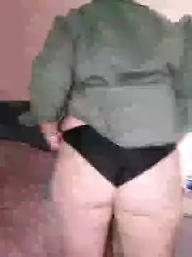 Snapshot of Pumabionda chatting on 02.21.25 Pumabionda online show from 02.21.25