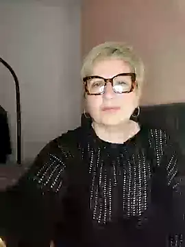Snapshot of Pumabionda chatting on 02.25.25 Pumabionda online show from 02.25.25