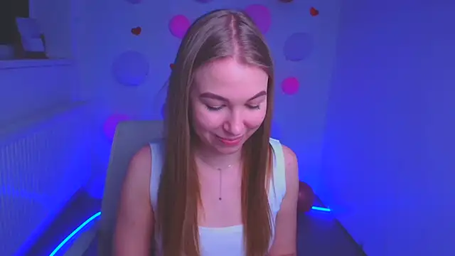 Snapshot of Dana_flowers chatting on 03.03.25 Dana flowers online show from 03.03.25