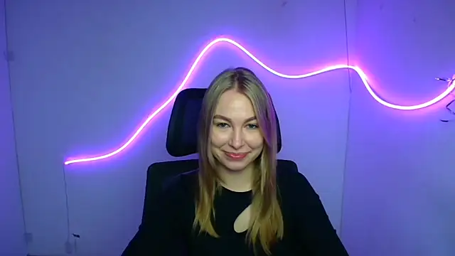 Snapshot of Dana_flowers chatting on 09.29.25 Dana flowers online show from 09.29.25