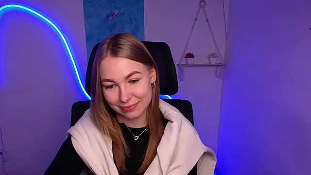 Snapshot of Dana_flowers chatting on 11.01.25 Dana flowers online show from 11.01.25