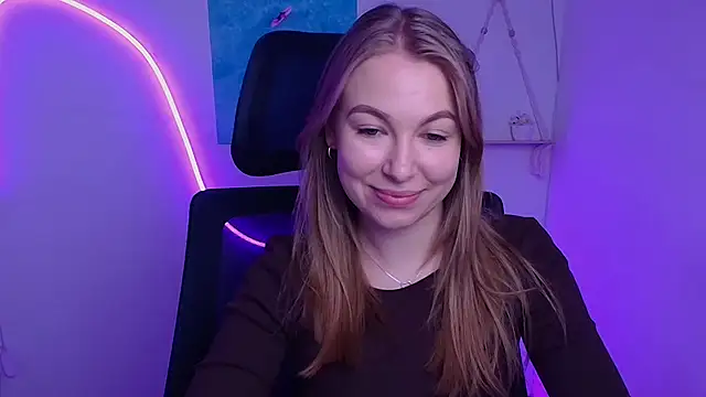 Snapshot of Dana_flowers chatting on 11.20.25 Dana flowers online show from 11.20.25