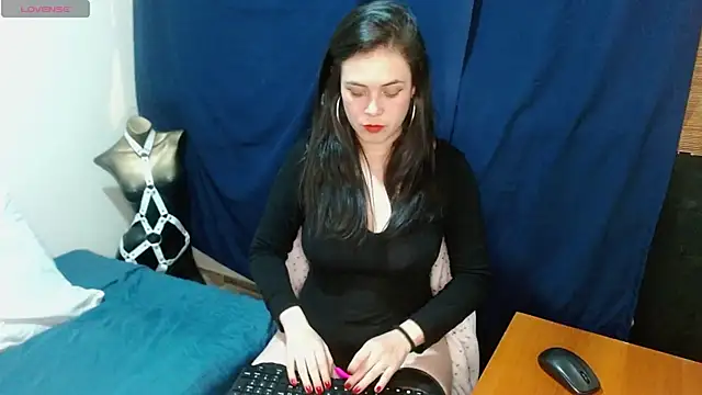 SamanthaGreen- online show from 03.11.25