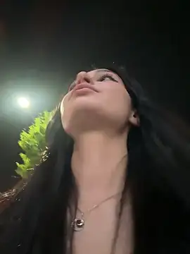 Snapshot of lunalovelee chatting on 09.08.25 lunalovelee online show from 09.08.25