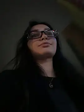 Snapshot of lunalovelee chatting on 09.17.25 lunalovelee online show from 09.17.25