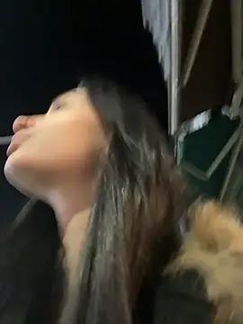 Snapshot of lunalovelee chatting on 10.22.25 lunalovelee online show from 10.22.25