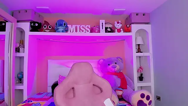 miss   megan online show from 04.24.26