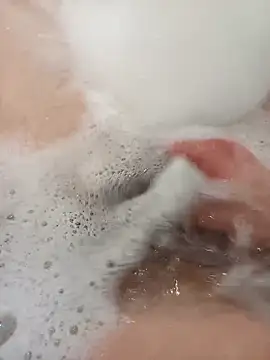 flo000031 online show from 03.11.26