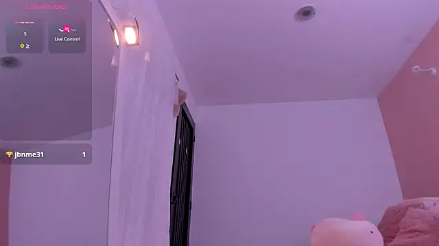 Snapshot of PamelaBliss chatting on 03.21.25 PamelaBliss online show from 03.21.25