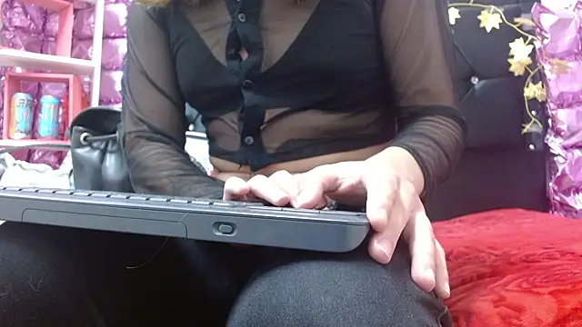 poisondost hot online show from 10.14.25