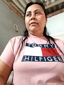 Snapshot of promiscuous-indecent-momm chatting on 02.02.26 promiscuous-indecent-momm online show from 02.02.26