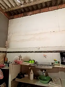 Snapshot of promiscuous-indecent-momm chatting on 02.15.26 promiscuous-indecent-momm online show from 02.15.26