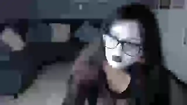 Snapshot of scarleth_shadow chatting on 02.25.25 scarleth shadow online show from 02.25.25