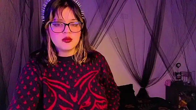 Snapshot of scarleth_shadow chatting on 10.27.25 scarleth shadow online show from 10.27.25