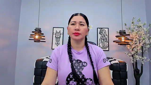 Layla palmer online show from 02.16.25