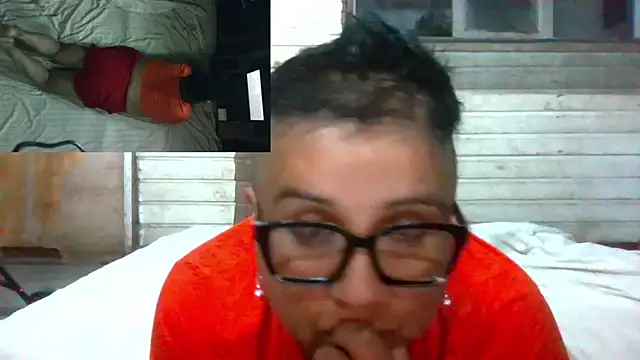 erinadarling79 online show from 11.23.25