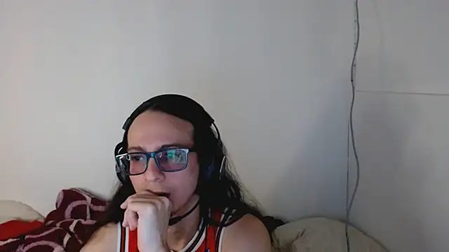 Snapshot of cholitohermoso chatting on 11.02.25 cholitohermoso online show from 11.02.25