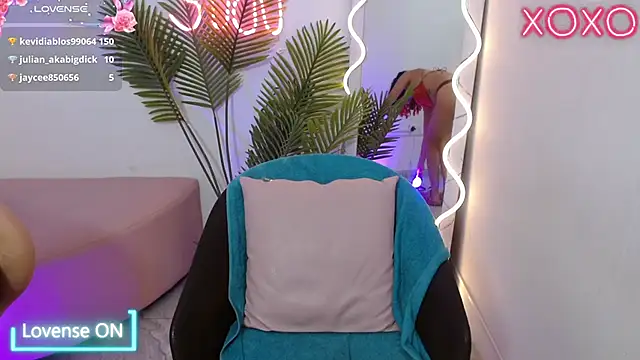 kristen tay online show from 03.10.25