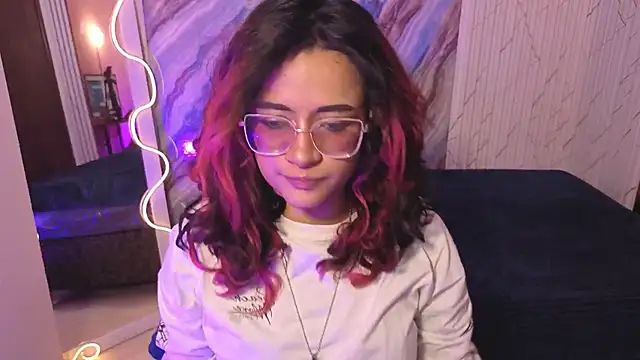 kristen tay online show from 04.24.26