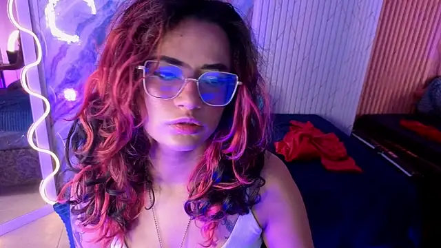 kristen tay online show from 04.28.26