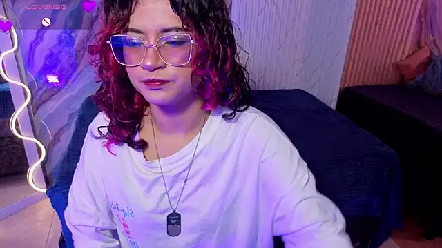 kristen tay online show from 04.30.26
