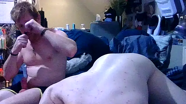 Snapshot of Sk00byJaXxX212 chatting on 10.17.25 Sk00byJaXxX212 online show from 10.17.25