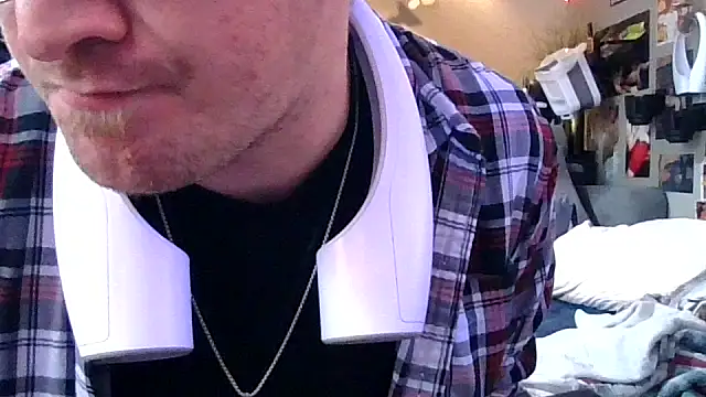 Snapshot of Sk00byJaXxX212 chatting on 10.24.25 Sk00byJaXxX212 online show from 10.24.25