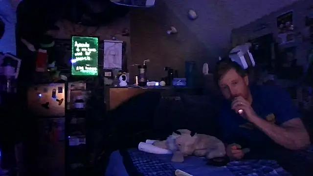 Snapshot of Sk00byJaXxX212 chatting on 11.01.25 Sk00byJaXxX212 online show from 11.01.25