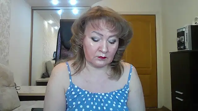 Victoria secrets  online show from 02.21.25